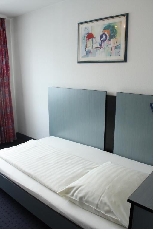 Hotel Diplomat Frankfurt am Main Zimmer foto